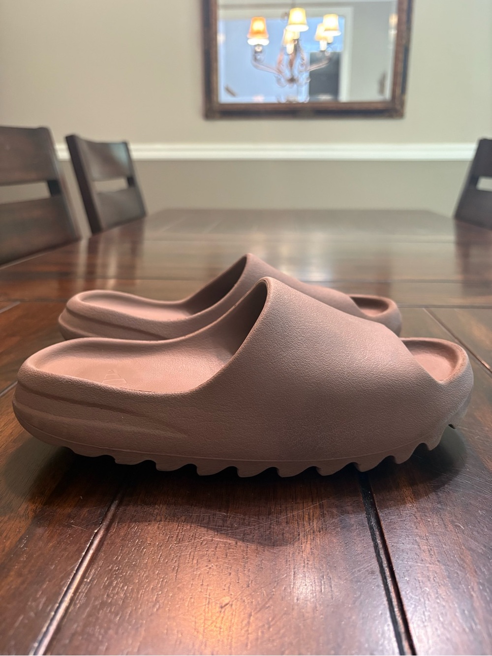 Adidas Yeezy slides in brown, Men’s 10
